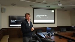 Markus Wartiovaara представи лекция на тема "Предприемачески университет - добри практики и решения" пред представители на ИУ – Варна и студенти