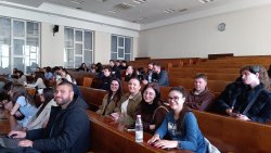 В ИУ – Варна се проведе публична лекция на тема "From Basics to Breakthroughs: AI 101 and Re... 9