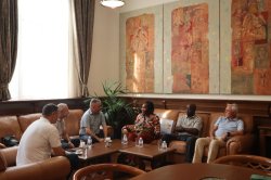 Thirty-two years after graduating from University of Economics – Varna, Dorotea Masaue from ... 5