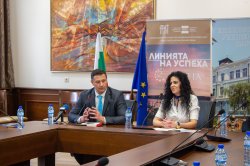 Ученици от Каварна посетиха Икономически университет – Варна 